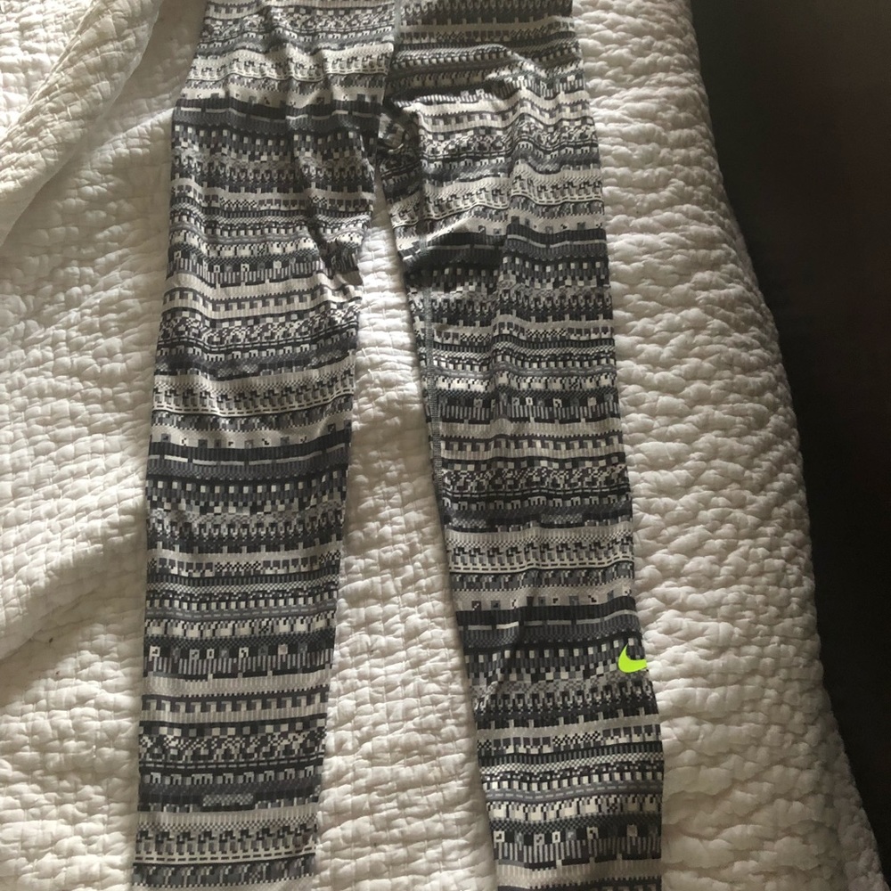Nike pro leggings